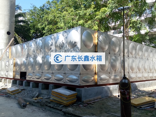 海南三亞解放軍425醫院保溫水箱 300噸